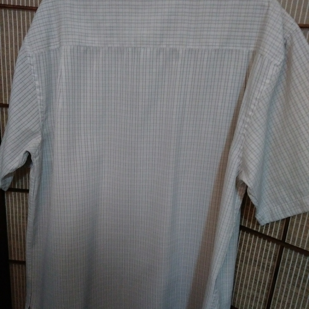 SOLD 7/20 👤Shirt - Picture 3 of 4
